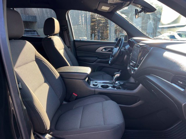 Used 2023 Chevrolet Traverse LT FWD image 11
