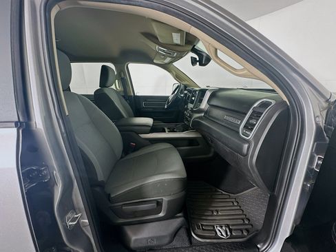 Used 2019 RAM 2500 Big Horn RWD image 28
