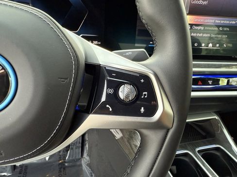 Used 2025 BMW i7 eDrive50 image 26