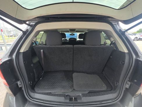 Used 2014 Dodge Journey SXT w/ Flexible Seating Group FWD image 16