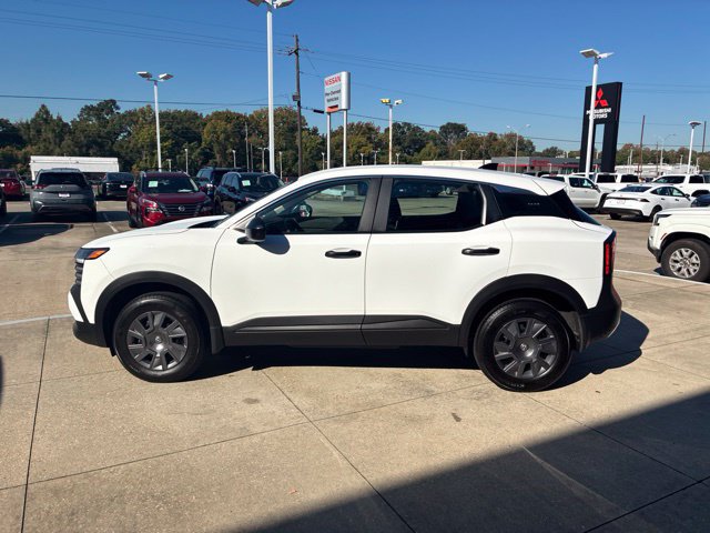 Used 2026 Nissan Kicks S FWD image 4