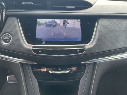 Used 2023 Cadillac XT5 Sportv w/ LPO, Floor Liner Package AWD/4WD image 24