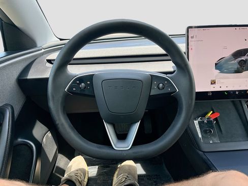 Used 2025 Tesla Model 3 Long Range RWD image 10