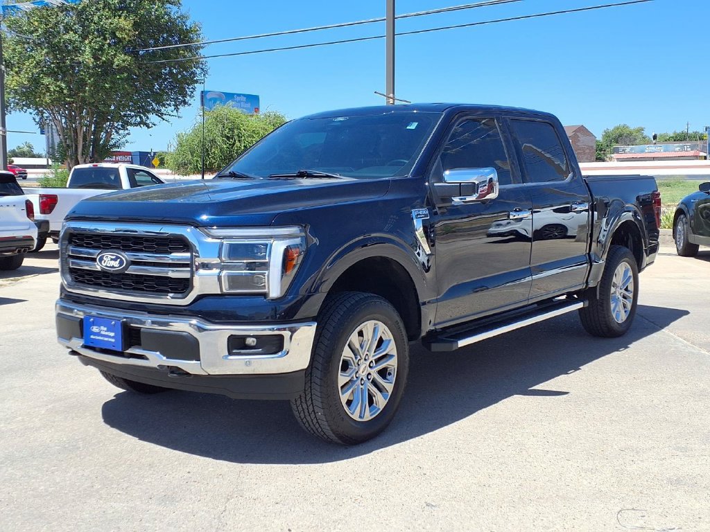 Used 2025 Ford F150 Lariat w/ Equipment Group 501A Mid AWD/4WD image 4