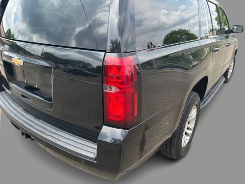 Used 2019 Chevrolet Suburban LT AWD/4WD image 27