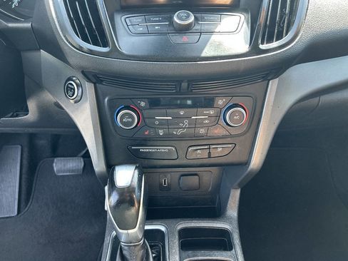 Used 2019 Ford Escape SEL image 14