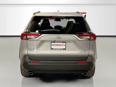 Used 2025 Toyota RAV4 XLE AWD/4WD image 6