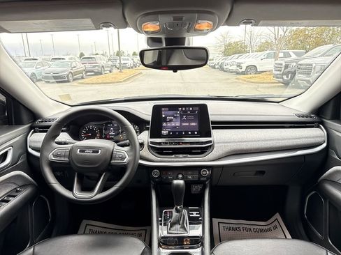 Used 2022 Jeep Compass Latitude image 21