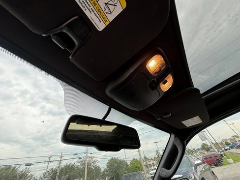 Used 2010 Ford Escape XLT FWD image 22