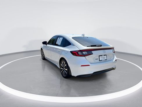 Used 2024 Honda Civic EX-L image 6