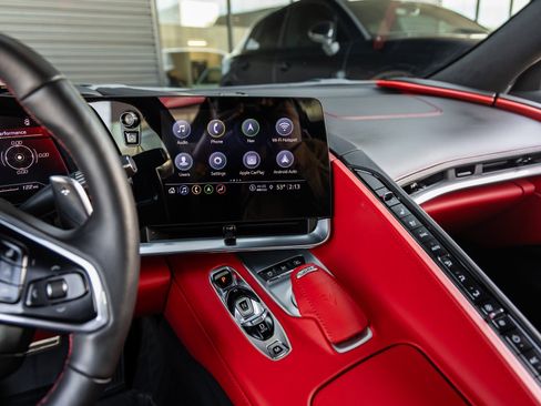 Used 2021 Chevrolet Corvette Stingray Premium Conv w/ Z51 Performance Package image 35