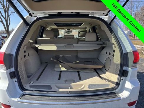 Used 2014 Jeep Grand Cherokee Overland image 40