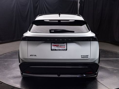 Used 2023 Nissan Ariya AWD image 7