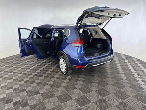 Certified 2020 Nissan Rogue SV AWD/4WD image 16