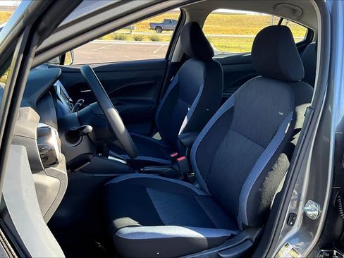 New 2025 Nissan Versa SV image 9