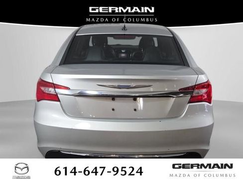 Used 2012 Chrysler 200 Limited FWD image 10