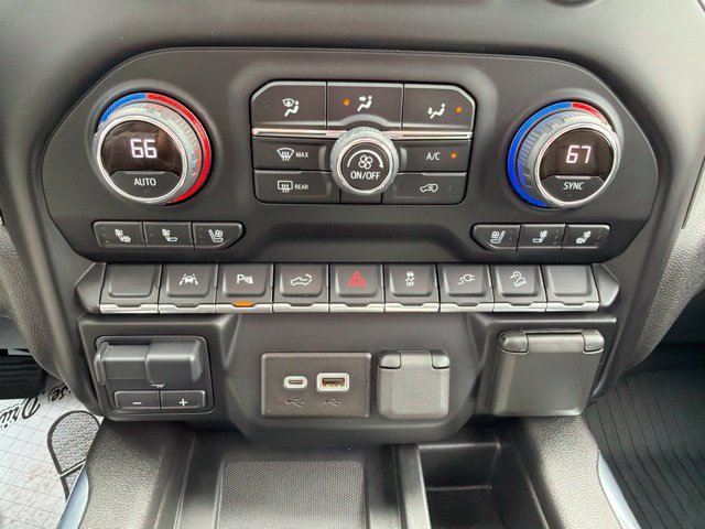 Used 2022 Chevrolet Silverado 1500 LTZ w/ LTZ Premium Package AWD/4WD image 42