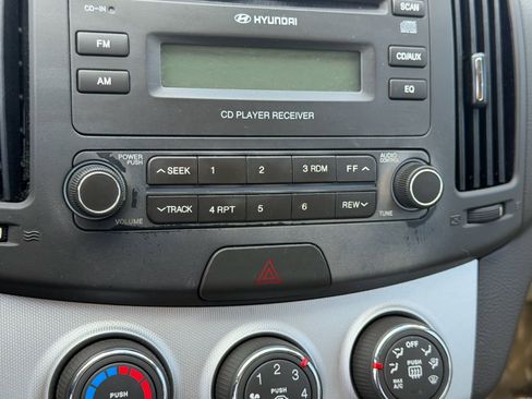 Used 2007 Hyundai Elantra Sedan FWD image 29