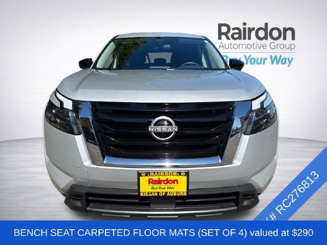 Used 2024 Nissan Pathfinder S AWD/4WD image 2