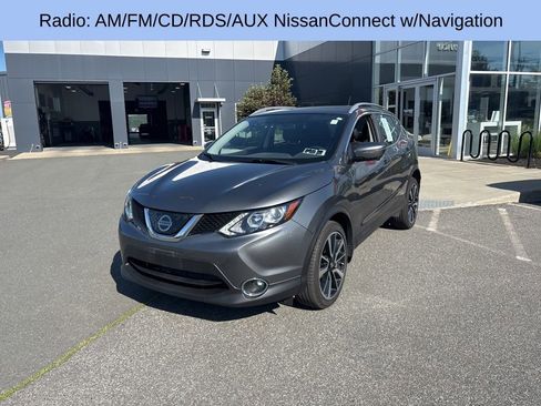 Used 2018 Nissan Rogue Sport SL AWD/4WD image 3