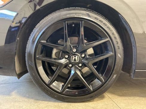 Used 2024 Honda Civic Sport image 11