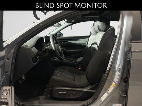 Used 2025 Honda Accord Sport image 8