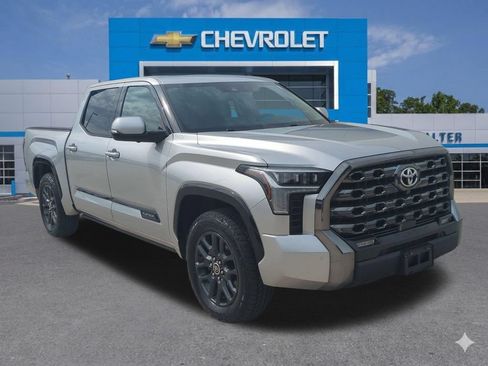Used 2022 Toyota Tundra Platinum w/ Advanced Package AWD/4WD image 8