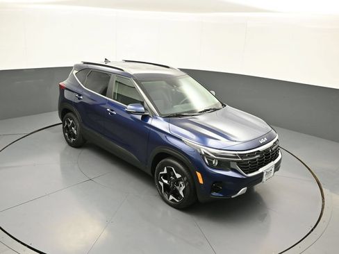 Certified 2025 Kia Seltos EX AWD/4WD image 34