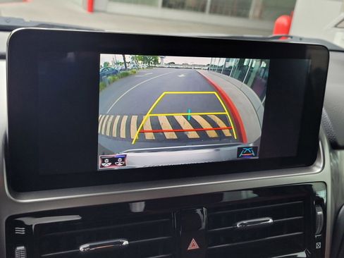 Used 2023 Lexus GX 460 Premium image 17