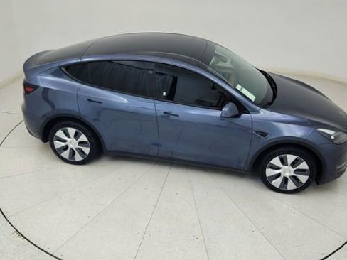 Used 2023 Tesla Model Y Long Range image 70