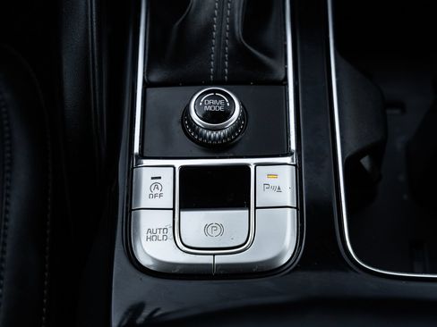 Used 2024 Kia Telluride LX FWD image 31