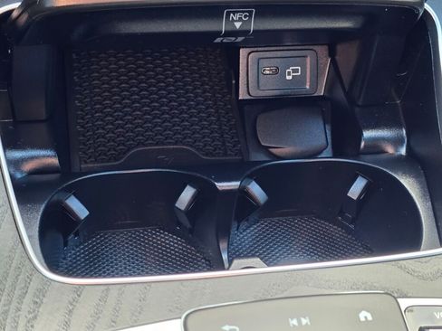 Used 2023 Mercedes-Benz E 450 4MATIC Sedan image 46