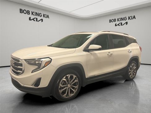 Used 2020 GMC Terrain SLT w/ Preferred Package FWD image 1