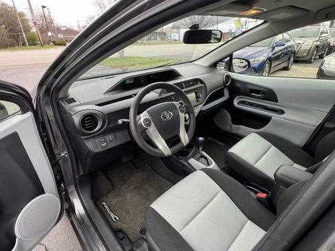 Used 2013 Toyota Prius C Three image 13