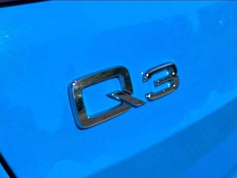 Used 2023 Audi Q3 2.0T Premium image 34