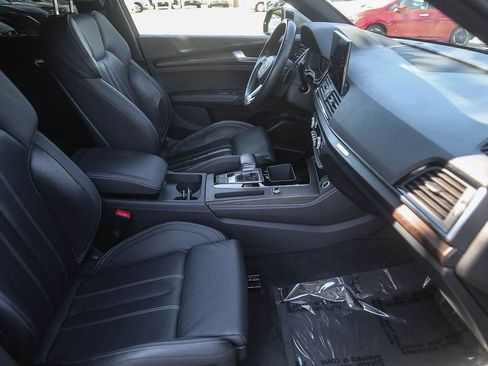 Used 2023 Audi Q5 2.0T Premium Plus AWD/4WD image 16