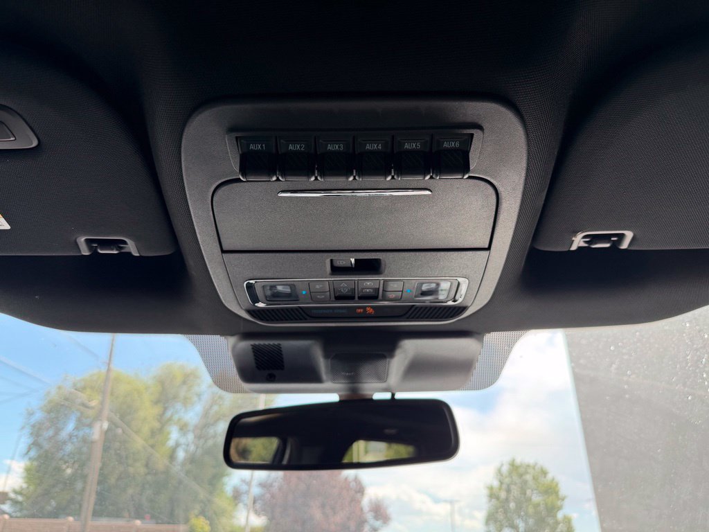 Used 2025 Ford F150 Raptor AWD/4WD image 19