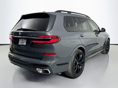 Used 2026 BMW X7 xDrive40i w/ M Sport Package image 5