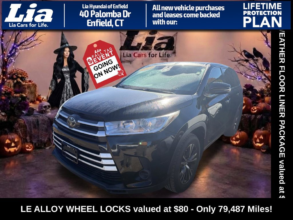 Used 2018 Toyota Highlander LE AWD/4WD image 1