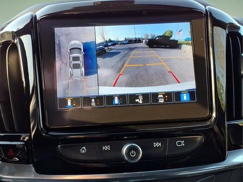 Used 2024 Chevrolet Traverse High Country w/ LPO, Floor Liner Package FWD image 23