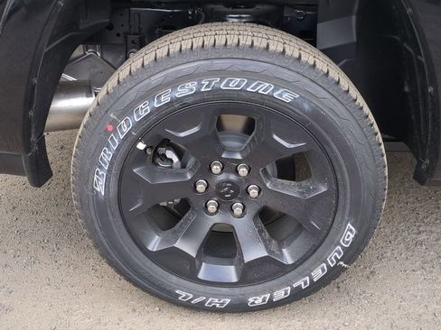 New 2026 RAM 1500 4x4 Crew Cab image 9