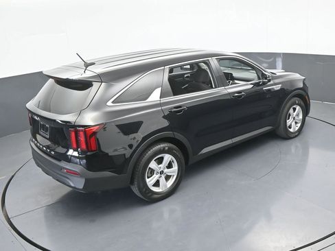 Used 2022 Kia Sorento LX image 49