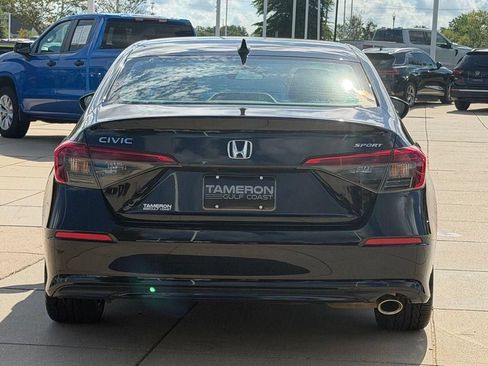 Used 2024 Honda Civic Sport image 3