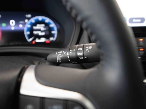 Used 2025 Toyota Grand Highlander Limited image 14