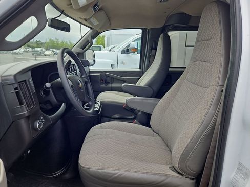 Used 2023 Chevrolet Express 3500 LS RWD image 21