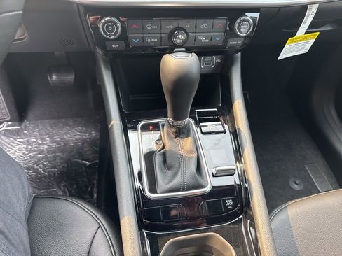 New 2025 Jeep Compass Limited w/ Sun & Sound Group image 13