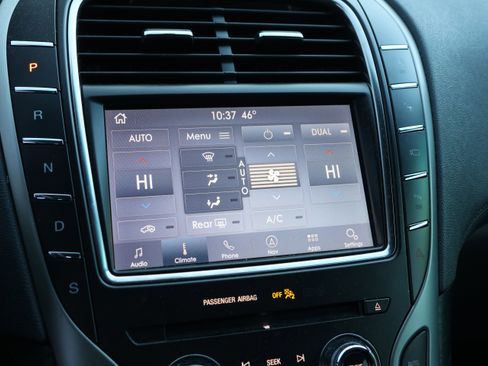 Used 2020 Lincoln Nautilus Reserve w/ Equipment Group 201A image 25