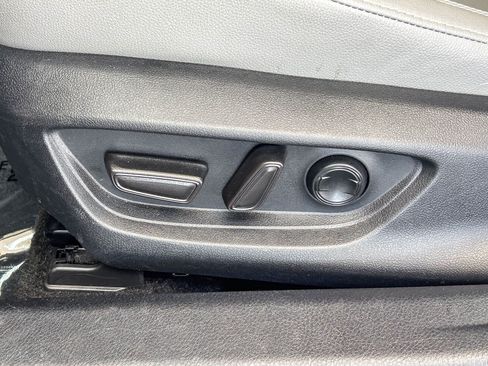 Used 2025 Toyota Camry SE w/ Multimedia Upgrade Package FWD image 22