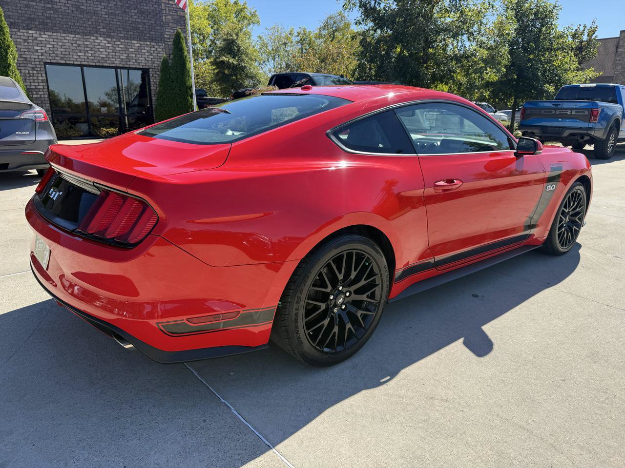 Used 2016 Ford Mustang GT Premium w/ GT Performance Package RWD image 4
