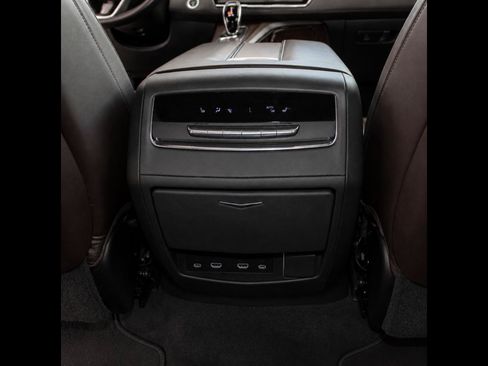 Used 2021 Cadillac Escalade Premium Luxury Platinum AWD/4WD image 35